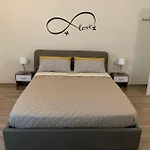 Piano -con Parcheggio Privato Gratuito- Foggia