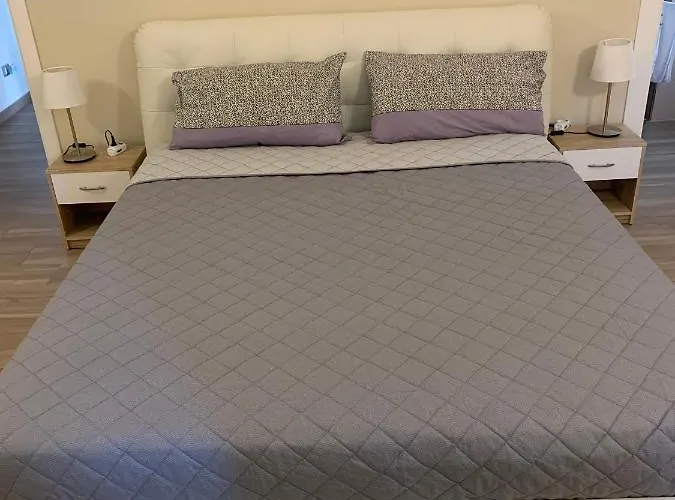Piano -con Parcheggio Privato Gratuito- Nocleg ze śniadaniem 4*