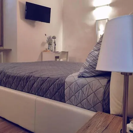 Piano -con Parcheggio Privato Gratuito- Bed & Breakfast Foggia