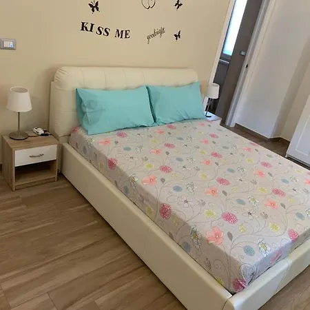 Piano -con Parcheggio Privato Gratuito- Bed & Breakfast Foggia