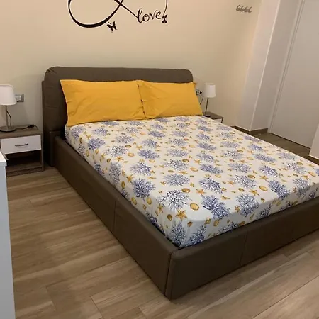 Piano -con Parcheggio Privato Gratuito- Bed & Breakfast