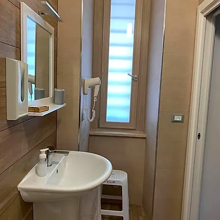 Nocleg ze śniadaniem Piano -con Parcheggio Privato Gratuito- 4*