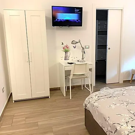 Piano -con Parcheggio Privato Gratuito- 4* Foggia